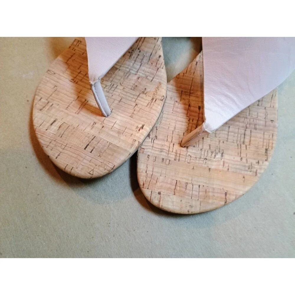 Michael Kors London Thong Sandal Block Heel Size 7 Pale Pink Sandal